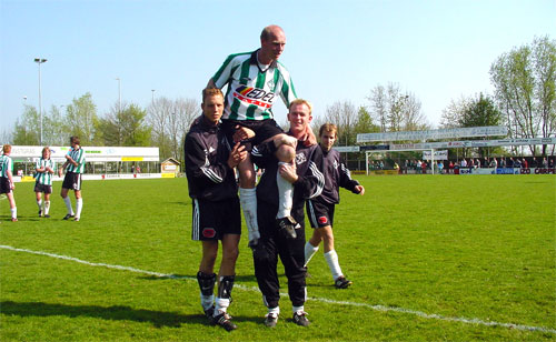 Andr&eacute; de Boer speelde zijn laatste thuis wedstrijd voor Sportclub Genemuiden  (Foto Helmich Lubberts)